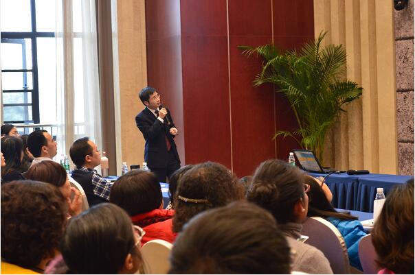 1481514918420027507.jpg 张家林老师讲课.jpg